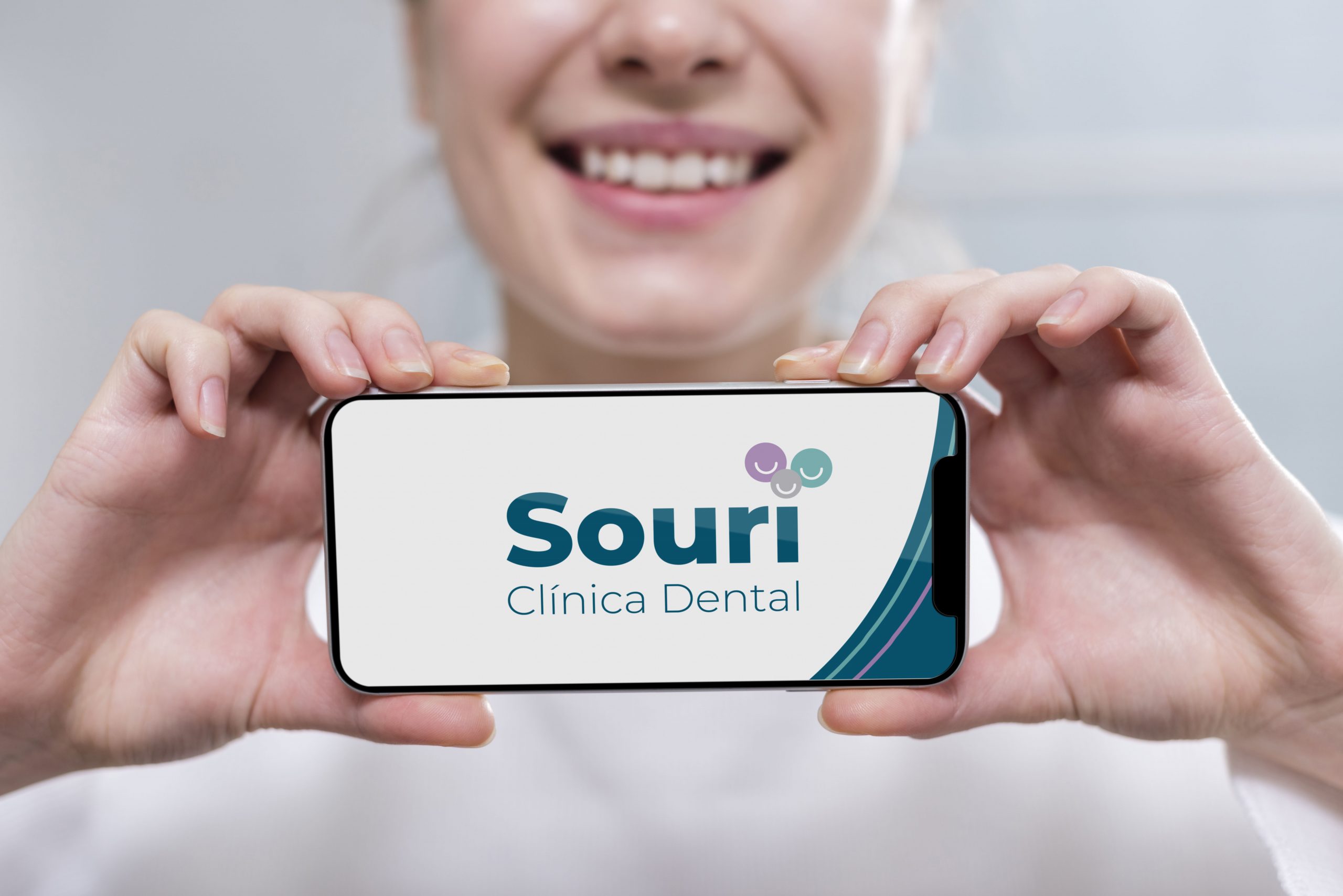Logo Souri Clínica Dental